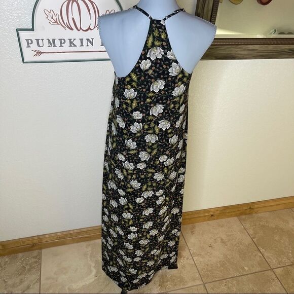 Smell The Roses Spaghetti Strap Floral V Neck Halter Back Maxi Dress Size Small - Picture 14 of 16